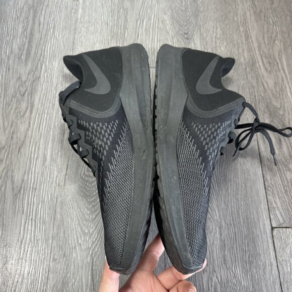 Size 13 - Nike Zoom WinFlo 6 Mens Running Shoes Sneakers BLACK  AQ7497-004 Train main image 6